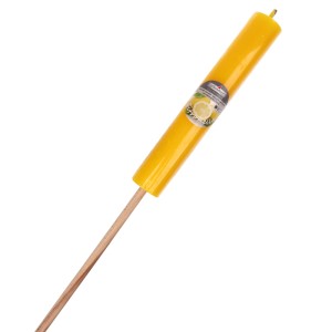 Steinhart Citronella Duftkerze Gartenfackel, gelbe Kerze mit Holzstab für Garten und Terrasse.