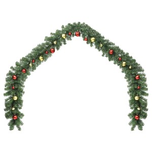 Festliche, grüne Weihnachtsgirlande (5m) mit goldenen und roten Kugeln und LED-Lichtern.
