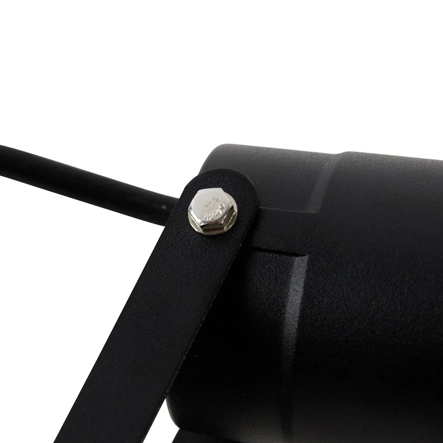 Detailaufnahme: Schwarzer QAZQA Gartenstrahler Basic mit Kabel und Stecker.