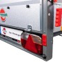 Detailansicht Stema Basic 750 Autoanhänger mit Rückleuchten und Kennzeichenhalter.