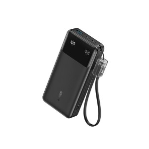 Schwarze Anker Powerbank 30W mit USB-C Kabel und Trageschlaufe, Akku-Ladestand 100%.