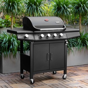 Schwarzer Taino Red 4+1 Gasgrill mit Drehspieß und Edelstahl-Brennern auf Rollen.
