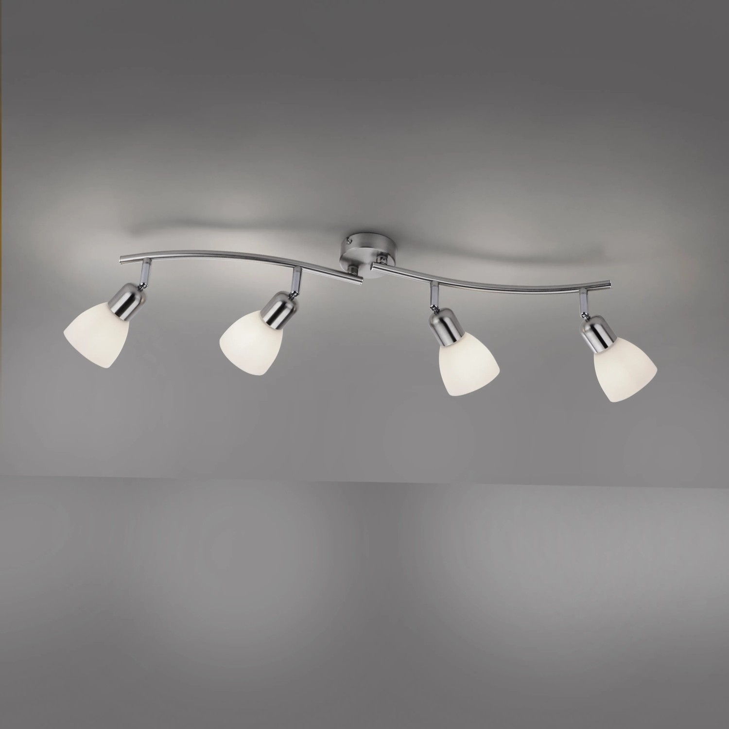 Stahlfarbener Just Light Spot Karo mit vier Leuchten, 90x21 cm, für E14 Leuchtmittel.