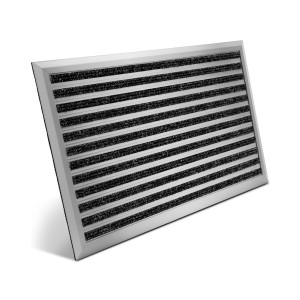 Bomoe AluGant D Alu-Fußmatte, 70x100cm, silberfarbener Rahmen mit schwarzen Rips-Lamellen.