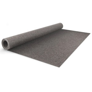 Aufgerollter, zuschneidbarer Eventteppich Turbo in Kieselgrau, ideal für Messen und Events.