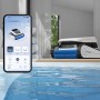 Ecovacs Poolroboter Ultramarine P1, weiß-blau, mit App-Steuerung im Pool.