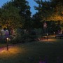 Paulmann LED-Wegeleuchte Plate Plug & Shine, anthrazit, im Garten installiert.