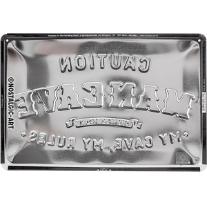 Nostalgic-Art Blechschild "Man Cave" (20x30 cm) mit geprägtem Schriftzug.