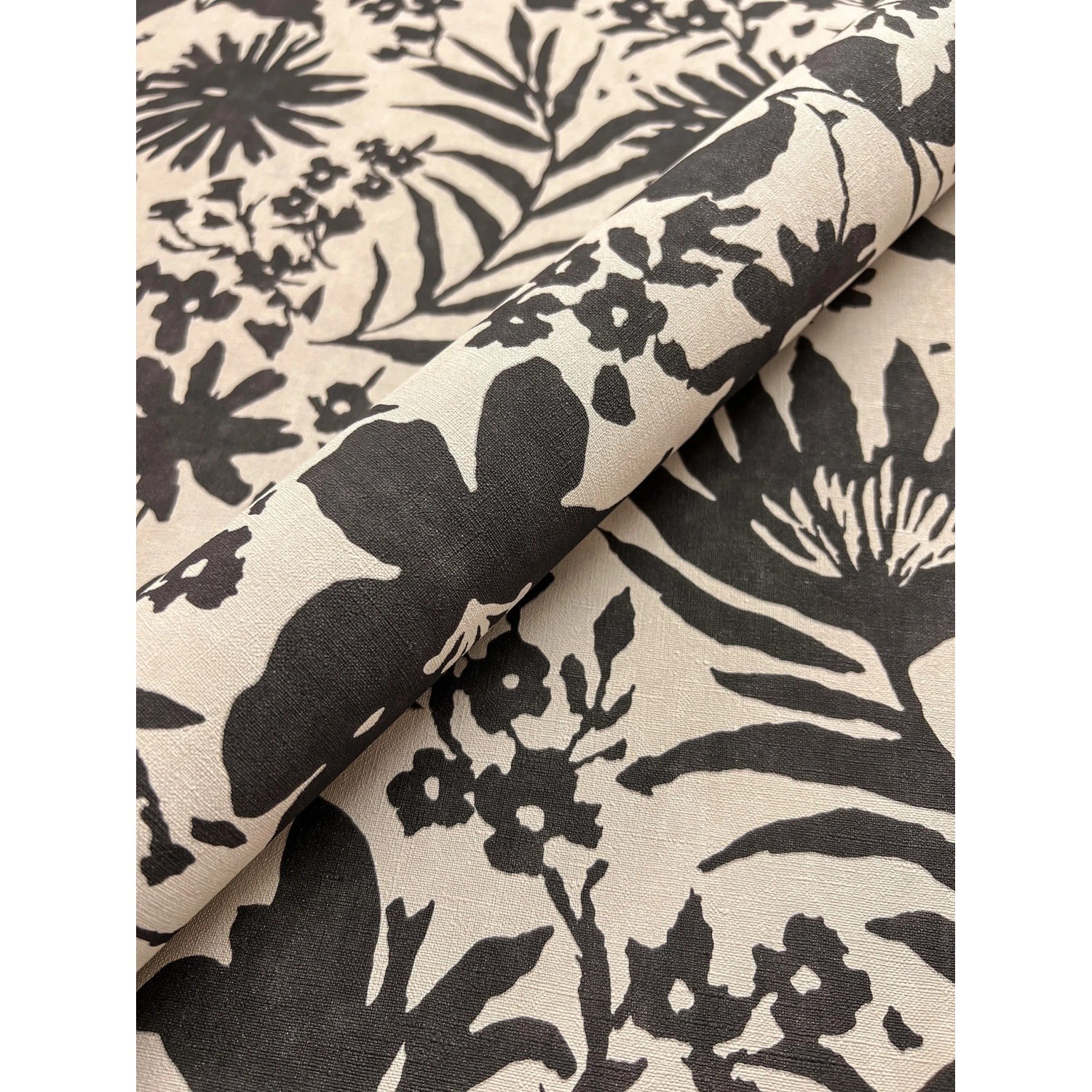 Newroom Vliestapete Narcisa Black Blumen Floral FSC® günstig online kaufen