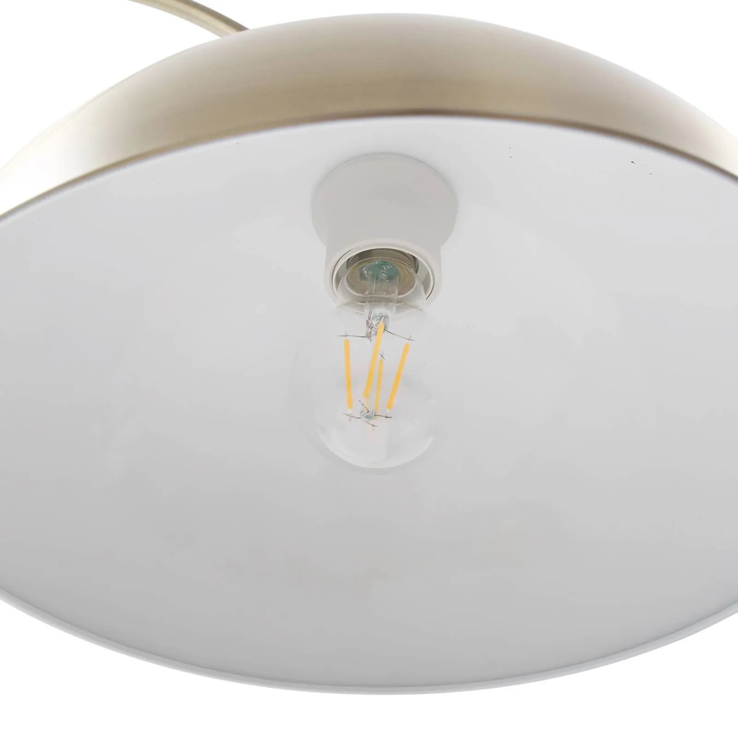 Detailaufnahme der Bogenlampe Lennart in Bronze mit E27 Fassung.