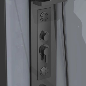 Detailansicht des schwarzen Duschsystems mit Mischarmatur, zwei Körperdüsen und Bedienelementen. Moderne Komplettdusche.