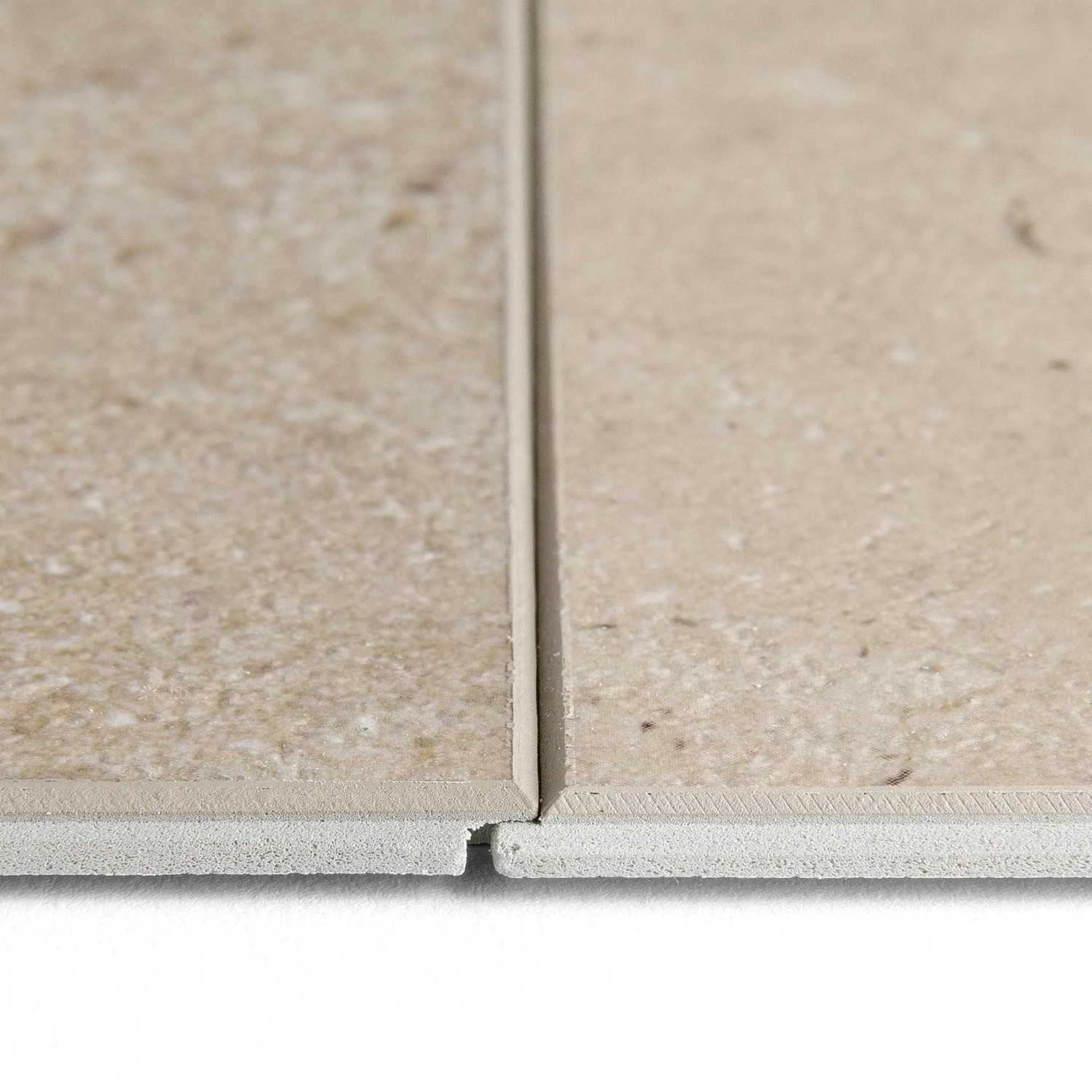 Grosfillex GX Wall+ Dekor-Paneele Creme Slate, Detailaufnahme der Nut- und Federverbindung.
