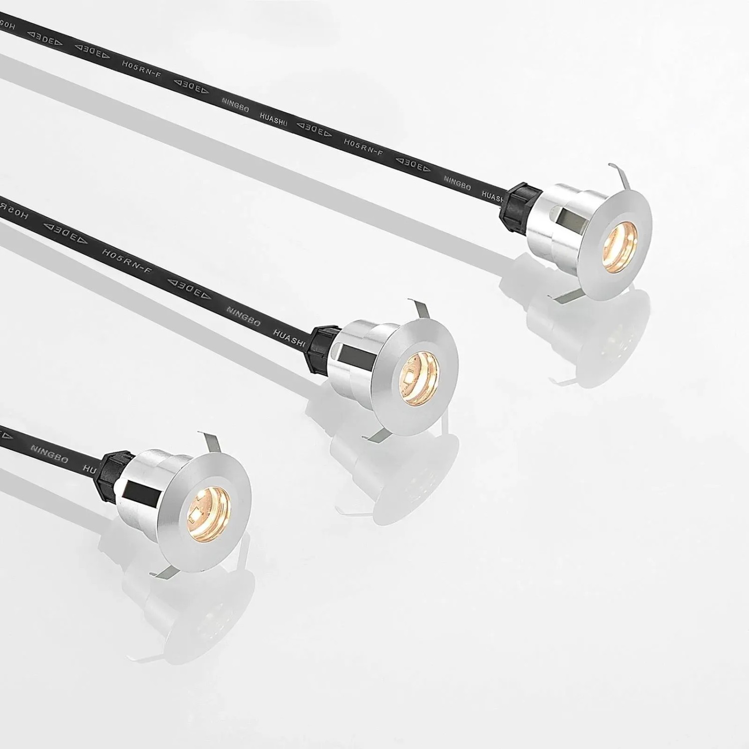 Lindby Gracelle LED Bodeneinbauleuchten, 3er Set, Alu, warmweiß, für den Außenbereich.