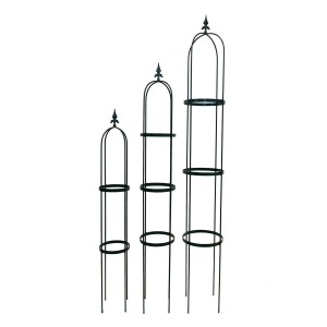 Obelisk Oscar, Montana-Grün, aus Metall, 3 Größen für Gartendekoration.