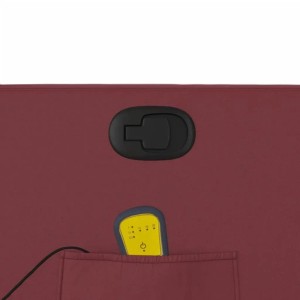 Detailansicht Massagesessel mit Aufstehhilfe, weinrot, mit Fernbedienung und Verstellhebel.