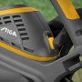 Detailaufnahme: Stiga Elektro-Laubbläser BL 130c V, Kombigerät mit gelben Akzenten.