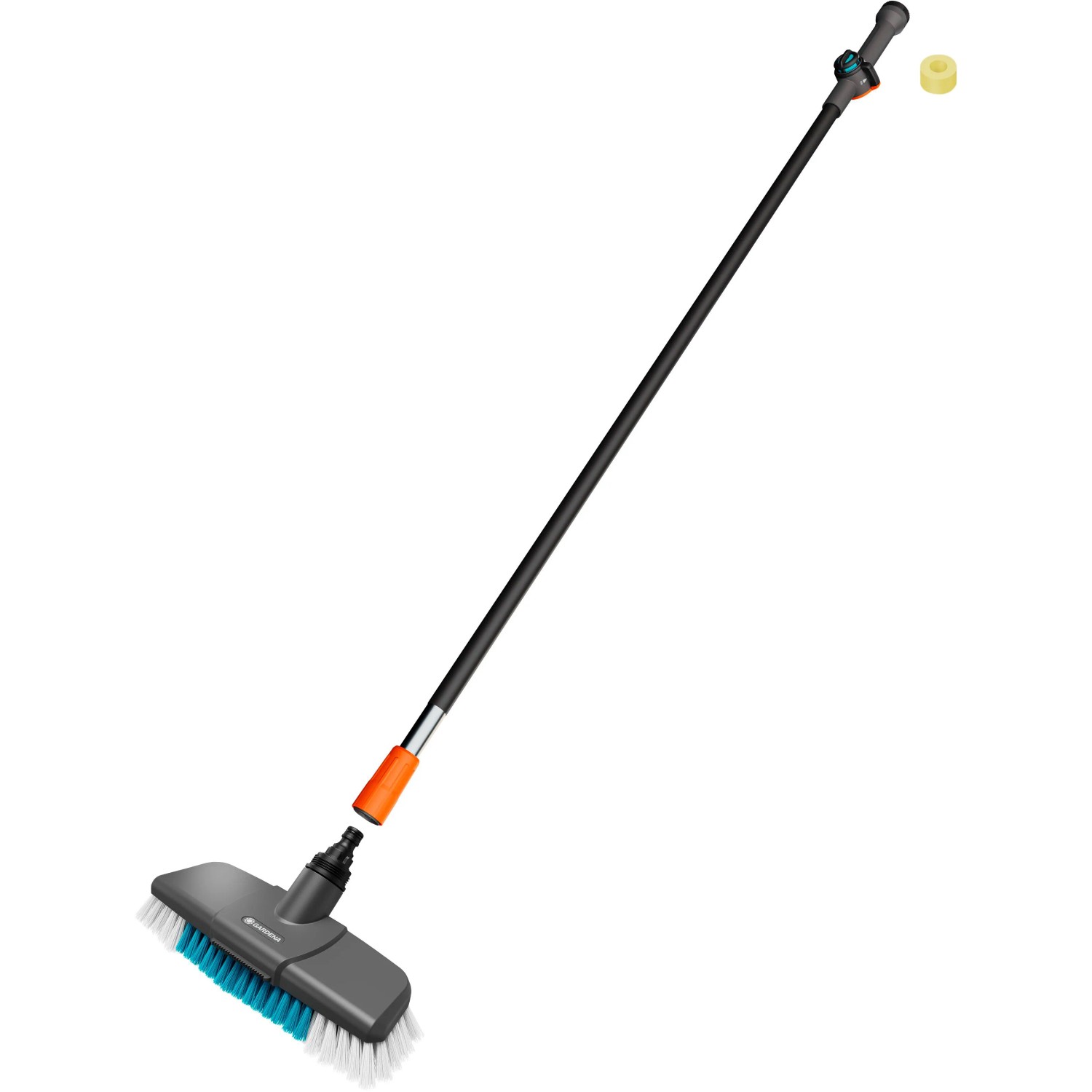 Gardena Cleansystem Stielbürste Hard, anthrazit, mit hartem Borstenkopf und Teleskopstiel für die Nassreinigung.