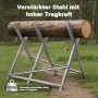 Verzinkter, klappbarer Sägebock aus Stahl mit 3 gezahnten Stammhaltern, hält einen Holzstamm im Wald. Max. 100 kg Traglast.