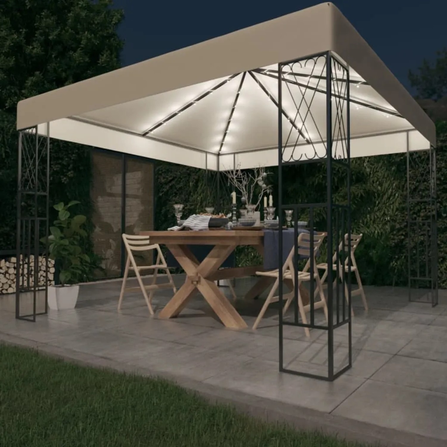 Cremefarbener vidaXL Pavillon mit LED-Lichterkette (3x3 m) im Garten.