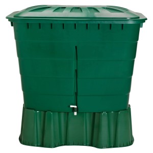 Grüne, eckige Garantia Regentonne 520 l mit Deckel und Hahn zum Sammeln von Regenwasser.