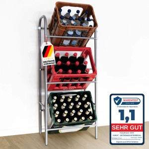 Graues KARAT Flaschenkastenregal Rocket mit 3 Getränkekästen (braun, rot, grün) und Wandbefestigung.