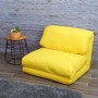 Gelber MCW Schlafsessel E68 mit dicker Polsterung und verstellbarer Rückenlehne.