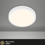 Weiße, runde Brilo LED-Deckenleuchte Runa mit warmweißem Licht.