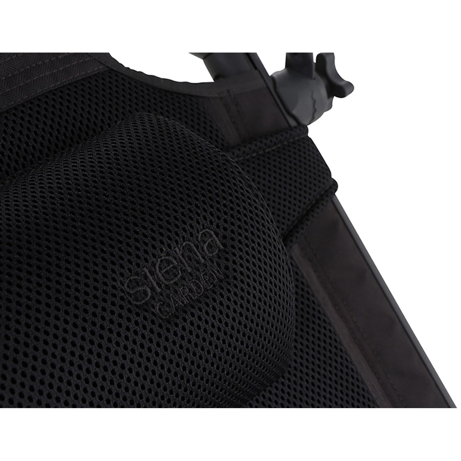 Detailaufnahme der anthrazitfarbenen Siena Garden Campingliege Premium mit AirMesh-Gewebe.
