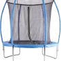 Blaues Gartentrampolin Tupelo, rund, Ø 244 cm, mit Sicherheitsnetz und gebogenen Stäben.