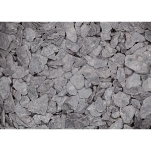 Nahaufnahme von violettem Zierkies Canadian Slate (30-60mm) als dekoratives Gestaltungselement.