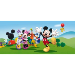 Disney Fototapete mit Micky Maus und Freunden in blau-grüner Landschaft.