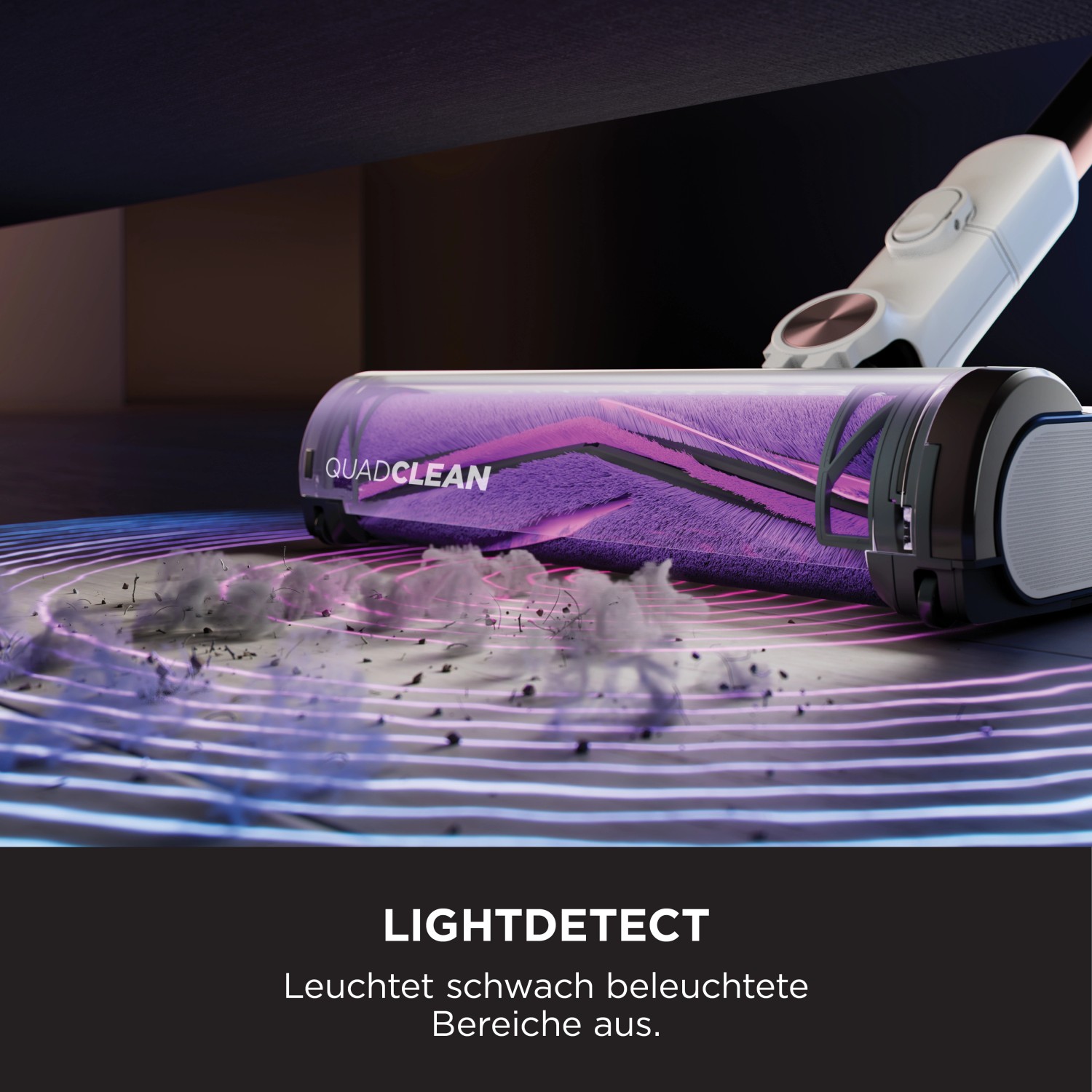 Shark Akkusauger Detect Pro mit LightDetect reinigt dunkle Bereiche.