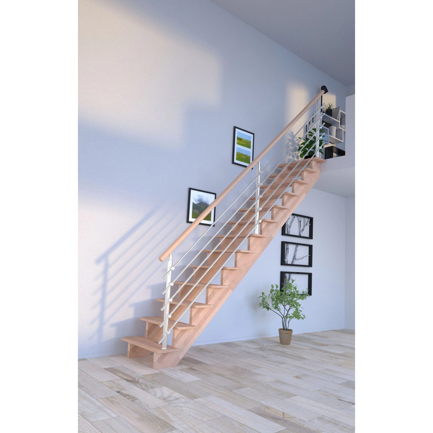 Helle, gerade Buchenholztreppe Lindos mit Edelstahl-Geländer, 80 cm breit.