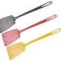 Fackelmann Fliegenklatsche mit Pinzette, sortierte Farben (Schwarz, Rot, Gelb).