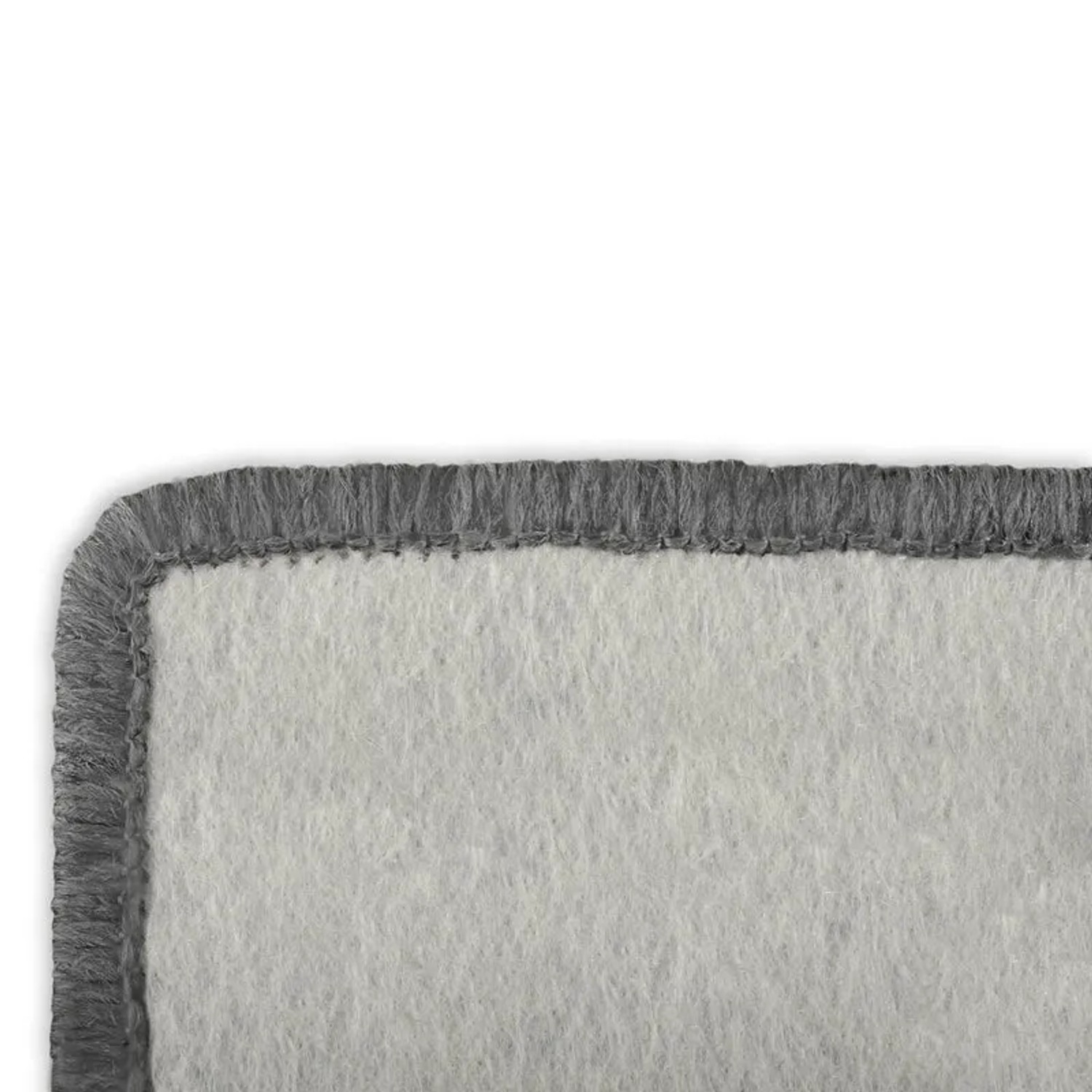 Detailansicht: Silberner KARAT Teppich in Sisaloptik Kalkutta mit geketteltem Rand.