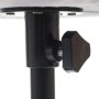 Detail der Höhenverstellung der MCW Schneiderpuppe T220. Schwarzer Drehknopf am Standfuß des grauen Torsos.