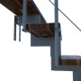 Detailansicht der Minka Mittelholmtreppe Comfort Top in Walnuss/Grau. Innentreppe mit Holzstufen und grauem Geländer.