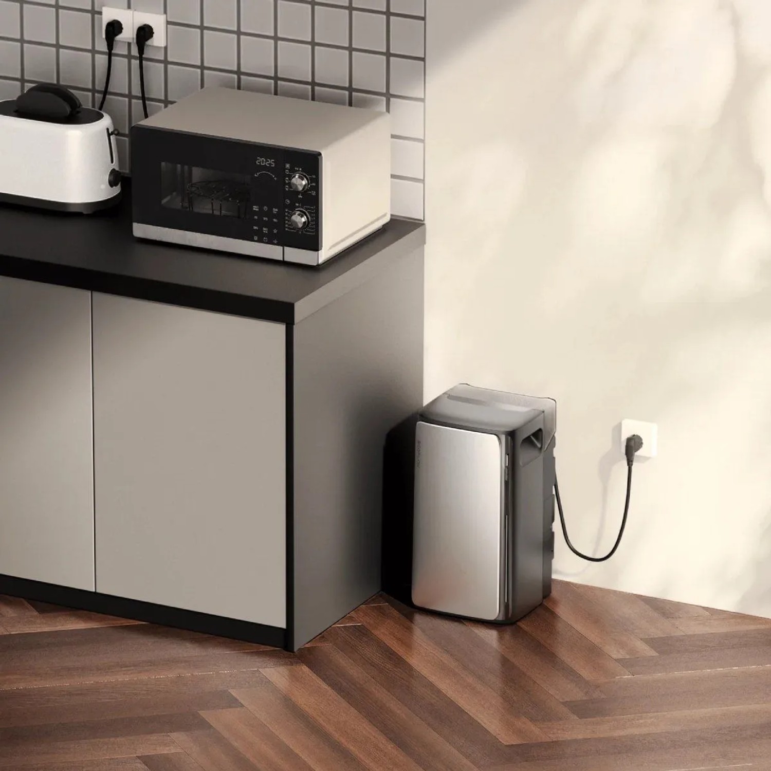 EcoFlow STREAM Ultra Balkonkraftwerk mit Stromspeicher und zwei JA Solar 500W Solarmodulen.