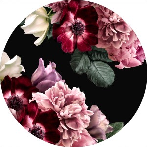 Rundes Glasbild Baroque Flowers III, 30x30 cm, mit Blumen in Rosa- und Rottönen auf schwarzem Grund.