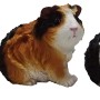 Drei Deko-Meerschweinchen (17 cm) aus Polyresin für die Gartendekoration.