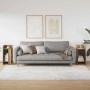 Zwei Beistelltische in Artisan-Eiche mit Ablagen, flankieren ein Sofa im Wohnzimmer. Ideal für Bücher und Deko.
