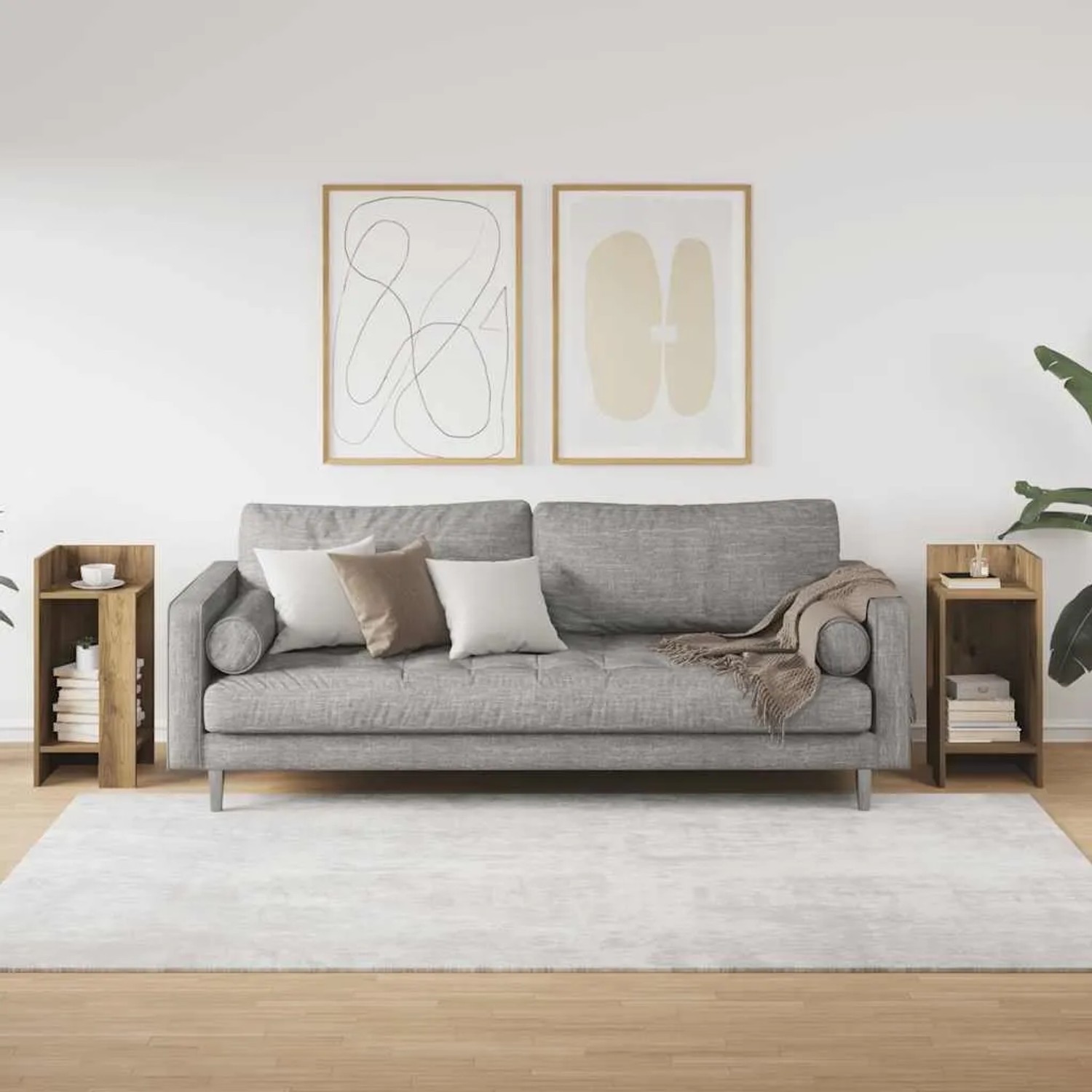 Zwei Beistelltische in Artisan-Eiche mit Ablagen, flankieren ein Sofa im Wohnzimmer. Ideal für Bücher und Deko.