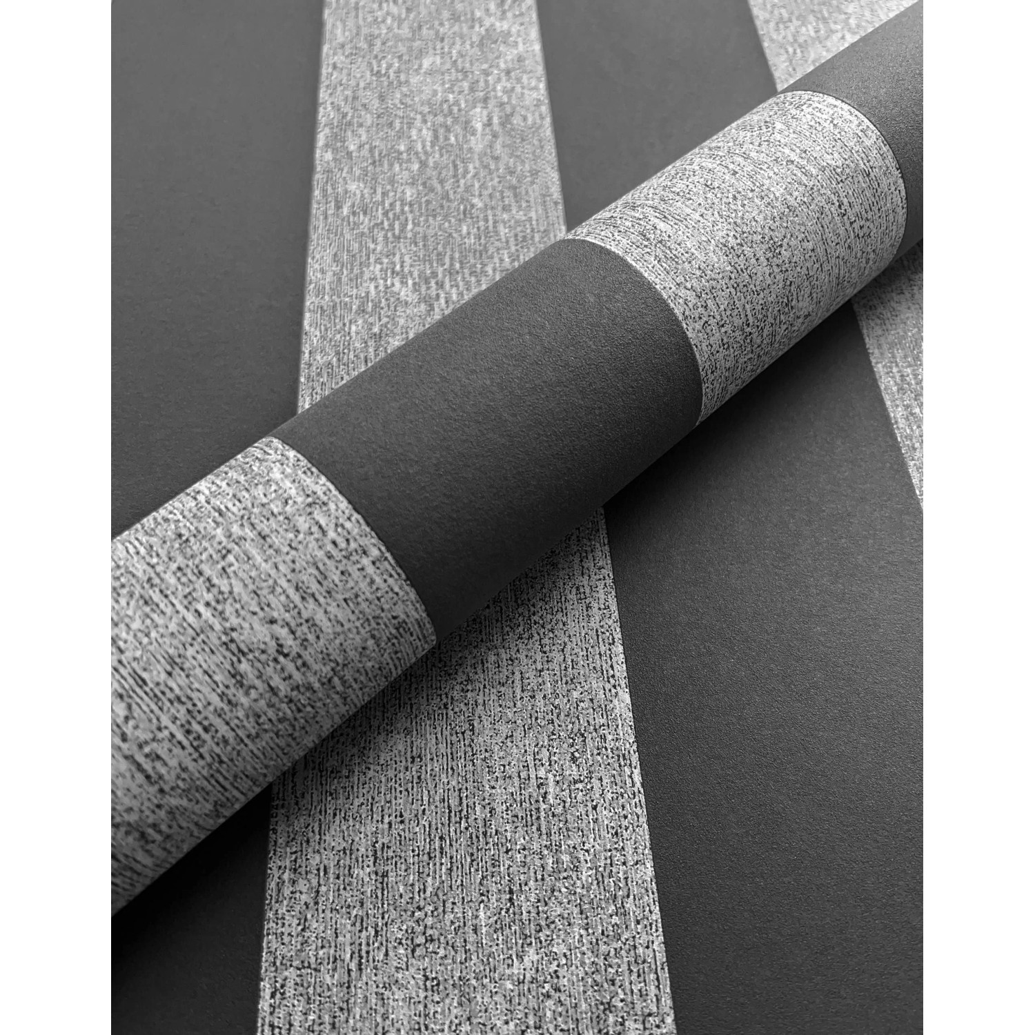 Newroom Vliestapete Nail Black Streifen Modern FSC® günstig online kaufen