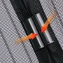 Detailaufnahme: Easymaxx Tür-Moskitonetz Magic Klick, schwarzes Insektenschutznetz mit Magnetverschluss.