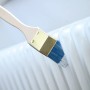 LUX Eckenpinsel 75mm beim Lackieren einer Heizung. Universal Pinsel für schwer zugängliche Stellen.