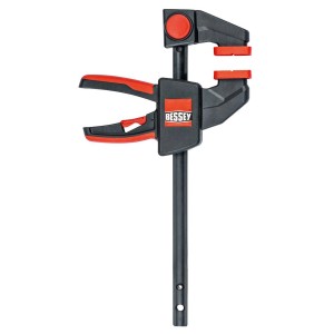 Bessey Einhandzwinge EZM 150/60, Spannwerkzeug mit ergonomischem Griff und gummierten Schutzkappen.