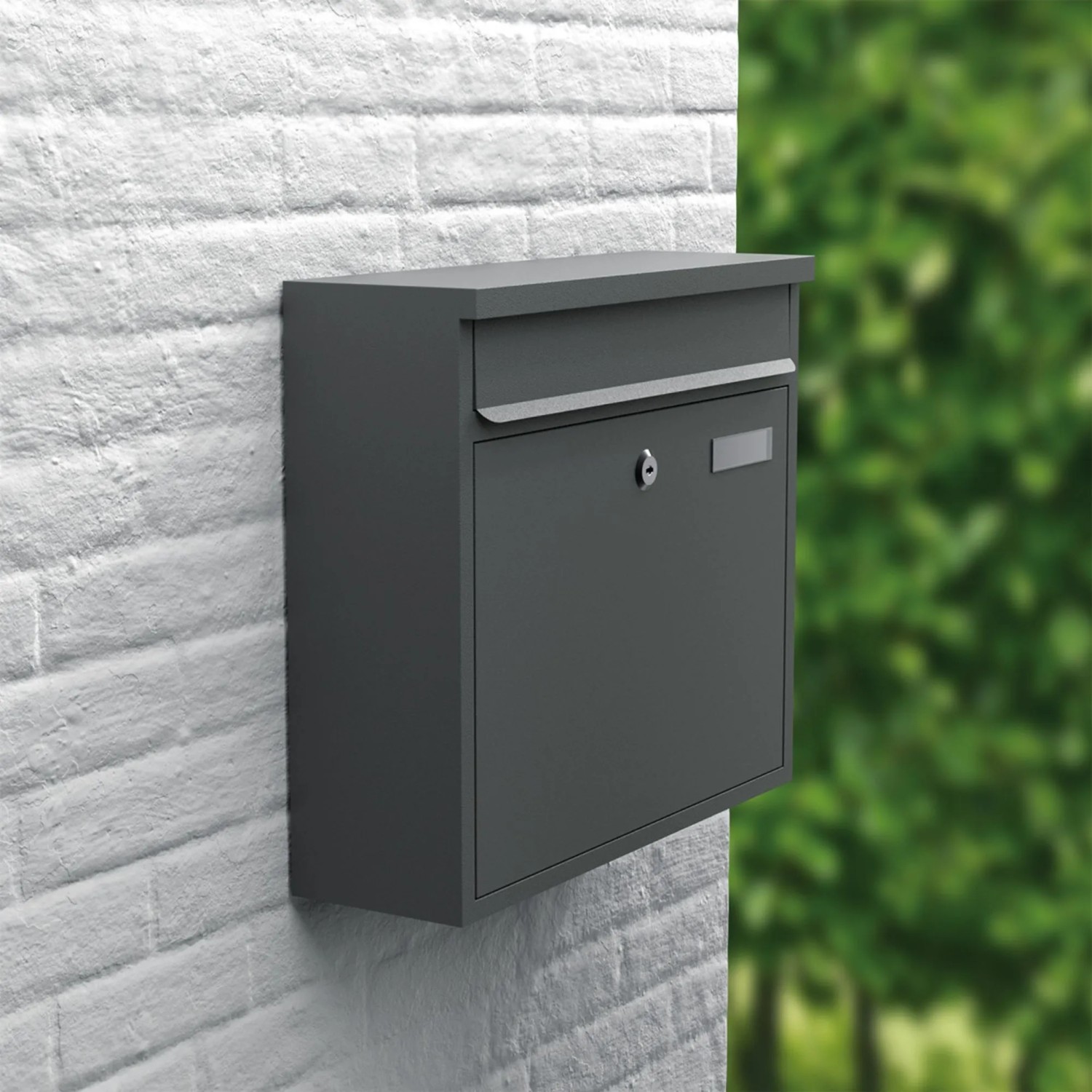 Wandbriefkasten Set, 3 Stück, matt anthrazit, mit Schloss und Namensschild.