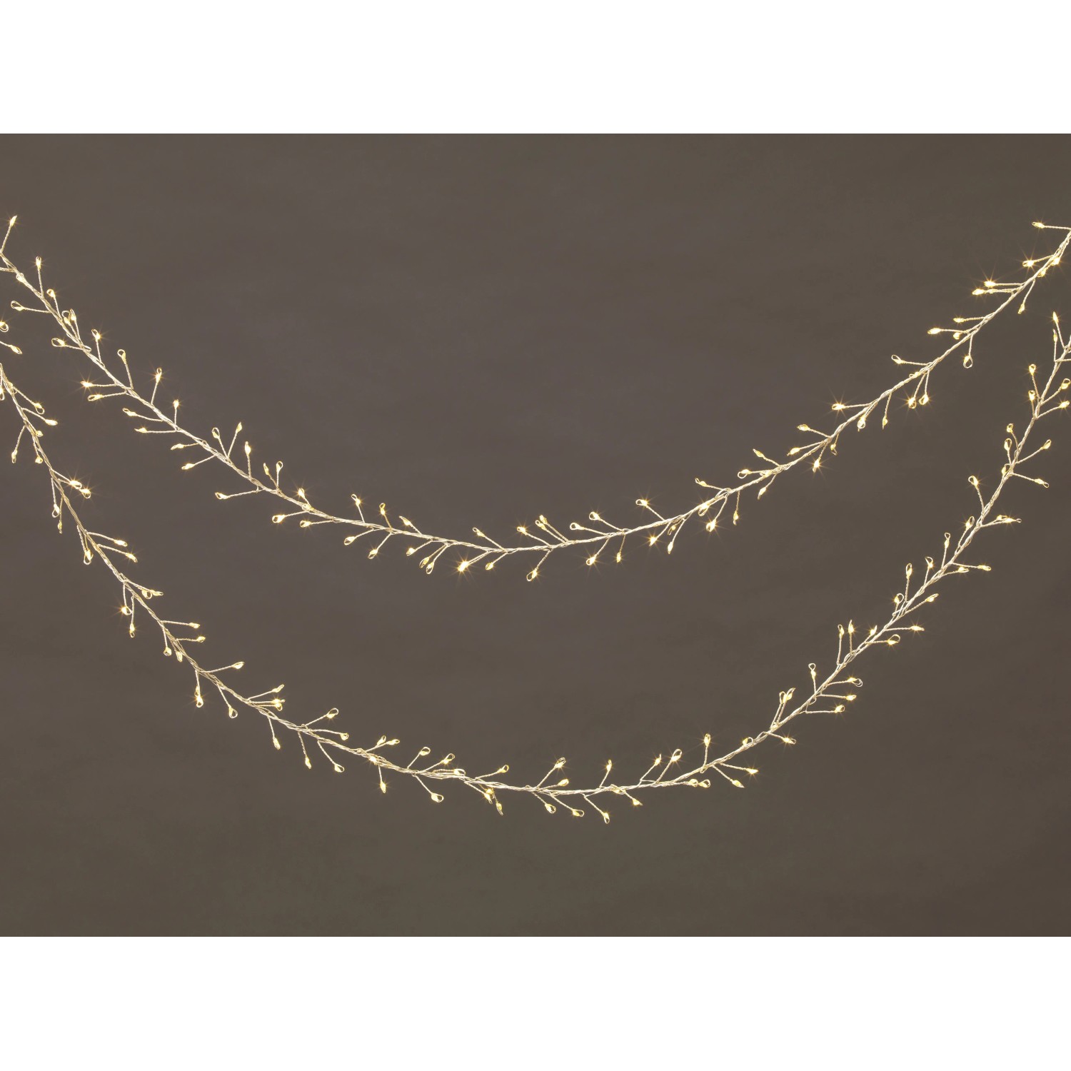 LED-Draht-Lichterkette mit 480 warmweißen LEDs und transparentem Kabel für Innen & Außen.