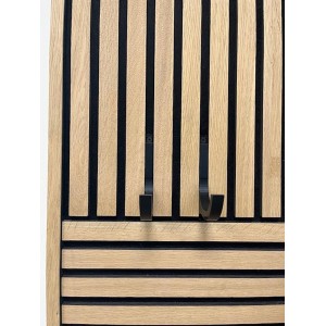 Schwarzes Denpanels Weinregal 3D für Akustikpaneele, Detailansicht.