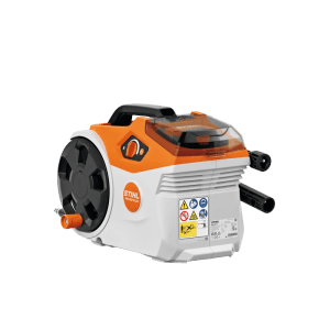 Stihl Akku-Hochdruckreiniger REA 60 PLUS in Orange-Grau. Kompaktes, tragbares Gerät für Haus & Garten, mit Schlauchtrommel.